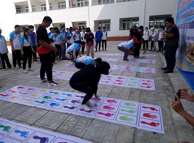 Thanh niên Việt-Lào-Campuchia giao lưu nhân dịp Tết Chôl Chnăm Thmây ảnh 1