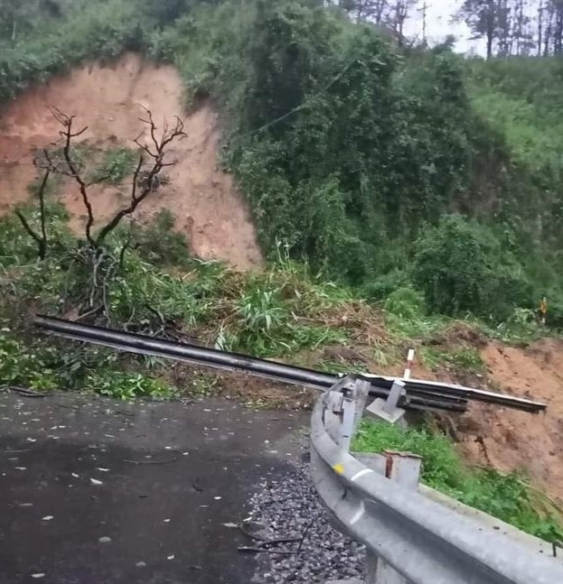 Huy động lực lượng tìm kiếm người mất tích, khắc phục hậu quả mưa lũ ảnh 2