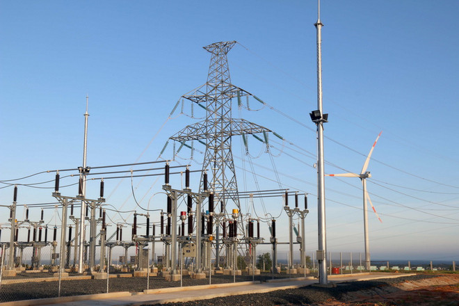 Trạm biến áp 22/110 kv Nhà máy điện gió Phú Lạc. (Ảnh: Nguyễn Thanh/TTXVN) Nhà máy điện gió Phú Lạc ở Bình Thuận chính thức đi vào hoạt động ảnh 1