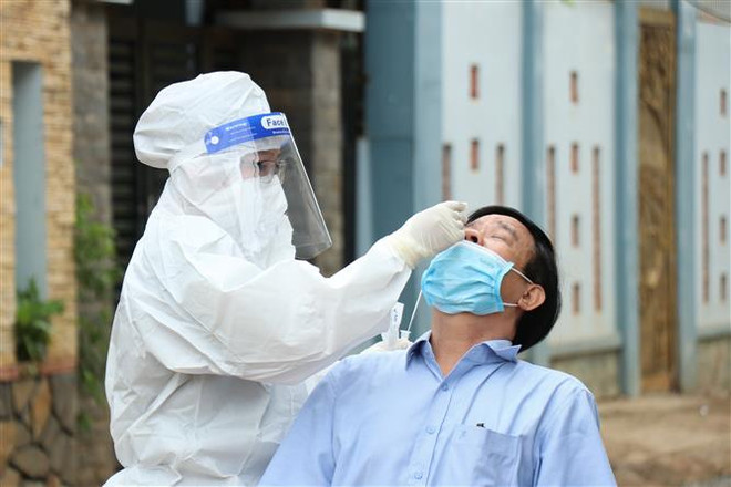 Quảng Ninh: Một trường cho học sinh tạm nghỉ do có trường hợp F1 ảnh 1