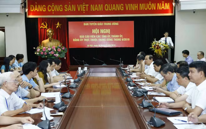 Hội nghị báo cáo viên đề cập đến tình hình Biển Đông thời gian gần đây ảnh 1