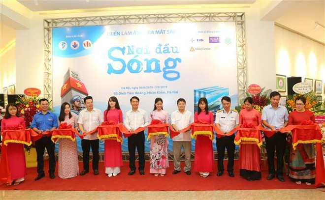 Giới thiệu 100 hình ảnh về các hoạt động tại Trường Sa, Nhà giàn DK1 ảnh 1