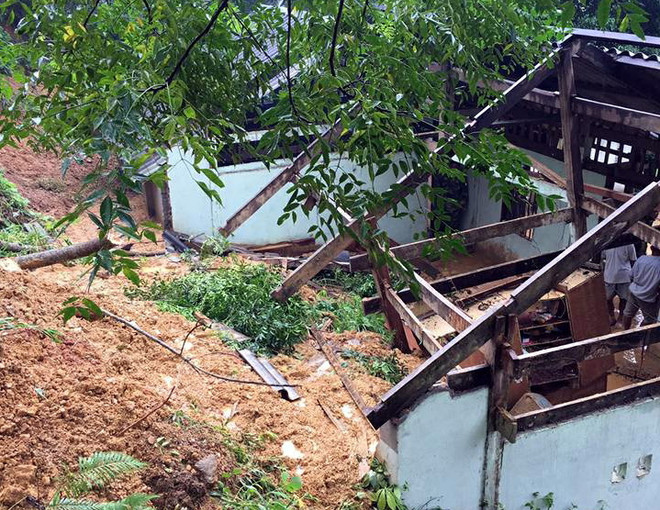 Bắc Kạn: Sạt lở đất làm bé gái 5 tuổi tử vong, 2 người bị thương ảnh 1