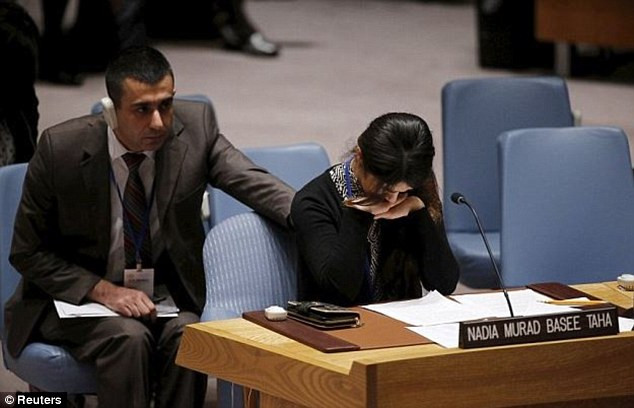 Những giờ phút kinh hoàng khi cô gái trẻ bị 12 tên IS cưỡng hiếp ảnh 2