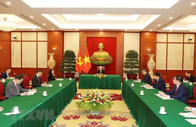 Quang cảnh buổi điện đàm. (Ảnh: Trí Dũng/TTXVN) Việt Nam-Trung Quốc dành ưu tiên cao cho hợp tác phòng, chống COVID-19 ảnh 1