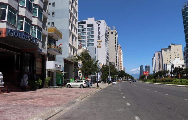 Đà Nẵng tạo điều kiện cho người ở 'vùng xanh' được ra khỏi thành phố ảnh 1