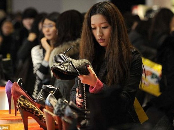 Thị trường hàng xa xỉ toàn cầu sẽ tăng trưởng hơn 2% năm 2014 ảnh 1