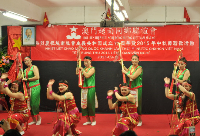 Cộng đồng người Việt Nam tại Macau vui Tết Trung Thu 2015 ảnh 1