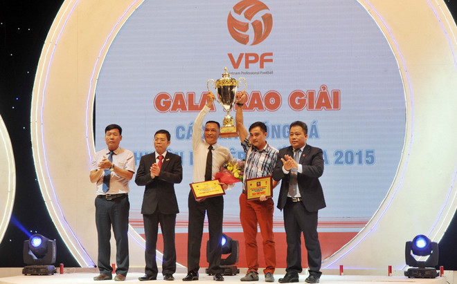 Trao 11 danh hiệu các giải bóng đá chuyên nghiệp Việt Nam ảnh 1