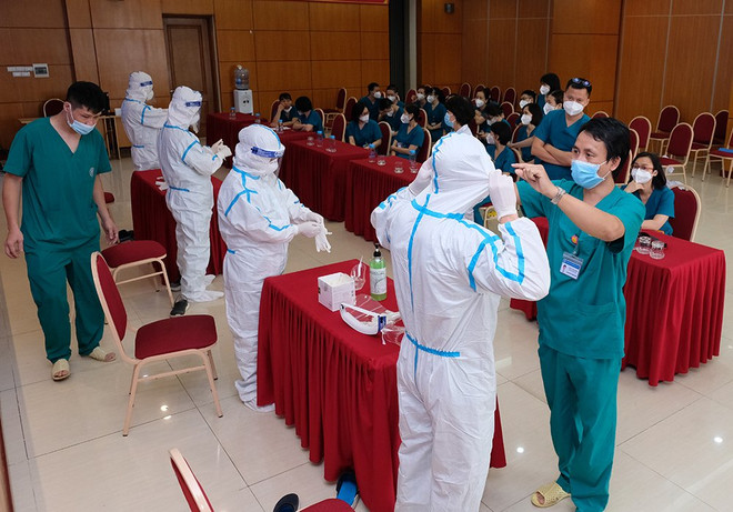 Hỗ trợ TP.HCM chống dịch: Sự thúc giục của trái tim người thầy thuốc ảnh 3