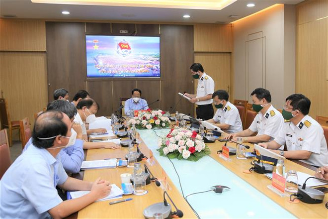 Kiểm tra việc luân chuyển hàng hóa tại Tổng Công ty Tân cảng Sài Gòn ảnh 2