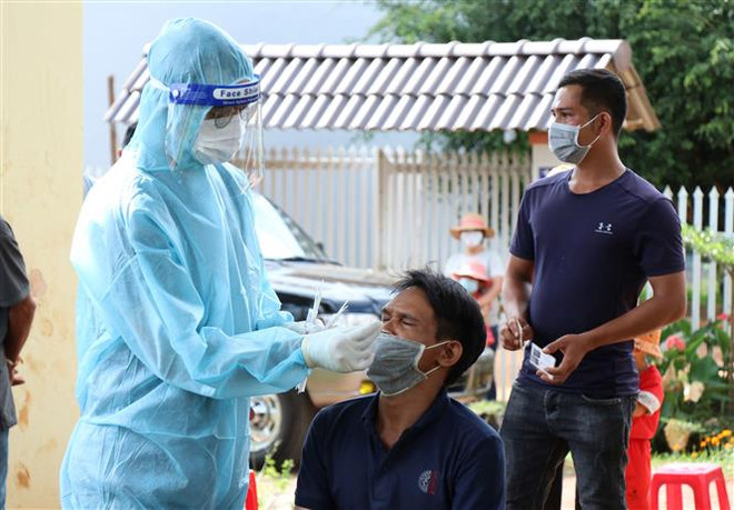 Xét nghiệm COVID-19 trên diện rộng, bóc tách F0 khỏi cộng đồng ảnh 2