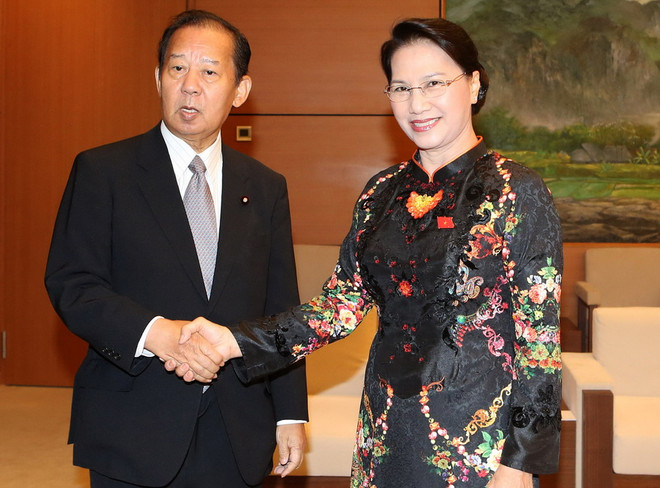 Chủ tịch Quốc hội tiếp Chủ tịch Liên minh nghị sỹ hữu nghị Nhật-Việt ảnh 1