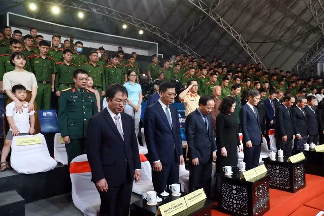 Tưởng niệm các nạn nhân tử vong do tai nạn giao thông tại Việt Nam ảnh 2