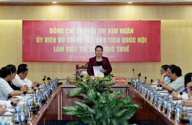 Chủ tịch Quốc hội Nguyễn Thị Kim Ngân phát biểu tại buổi làm việc với Tổng cục Thuế. (Ảnh: Trọng Đức/TTXVN) Chủ tịch Quốc hội Nguyễn Thị Kim Ngân làm việc tại Tổng cục Thuế ảnh 2