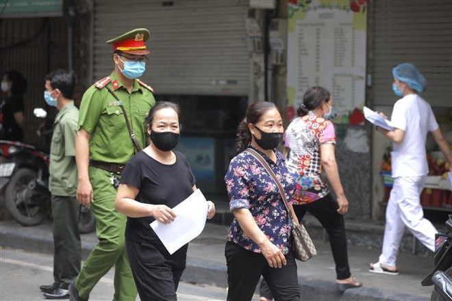 Từ 12h00 ngày 25/5, Hà Nội dừng triệt để hoạt động tập thể, hàng quán ảnh 2