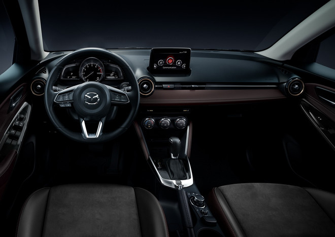 Chọn xe ôtô tầm giá 500 triệu đồng cho gia đình đi chơi Tết ảnh 2