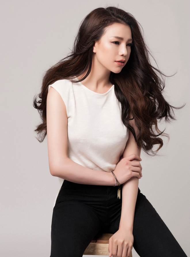 Xu hướng tối giản lên ngôi với những biến tấu lạ mắt đầy gợi cảm ảnh 3