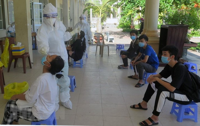 Thí sinh không về được TP.HCM có thể đổi địa điểm thi tốt nghiệp ảnh 1