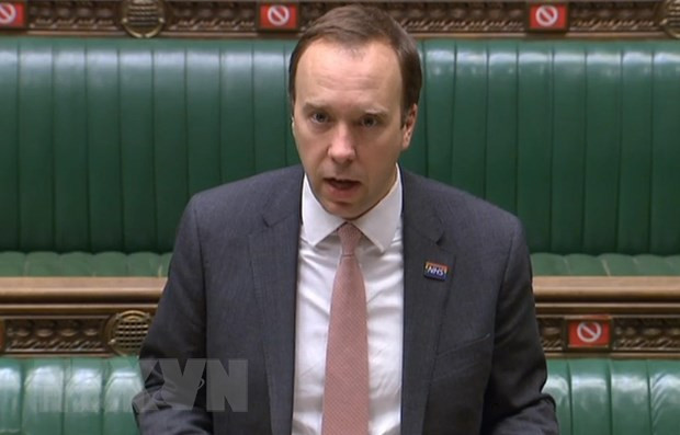 Dịch COVID-19: Bộ trưởng Y tế Anh cảnh báo về biến thể tại Nam Phi ảnh 1