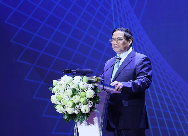 Thủ tướng Phạm Minh Chính phát biểu chỉ đạo hội nghị. (Ảnh: Dương Giang/TTXVN) Thủ tướng: Long An cần khai thác hiệu quả không gian phát triển ảnh 2