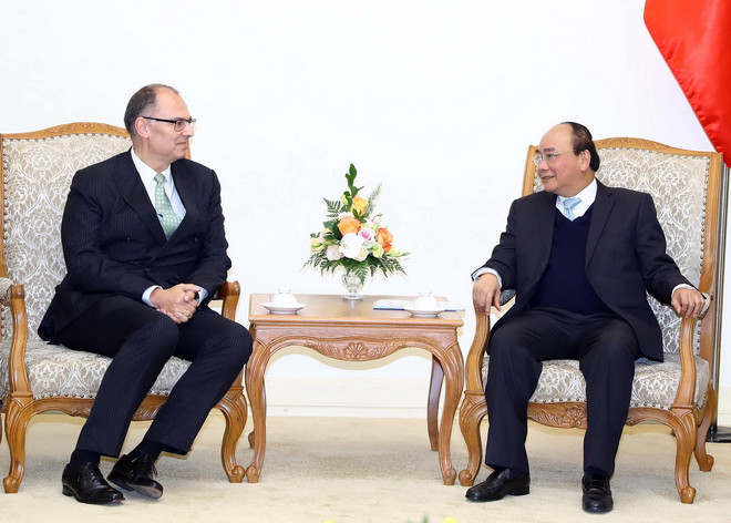 Thủ tướng Nguyễn Xuân Phúc tiếp Đại sứ Trung Quốc, Đan Mạch ảnh 2