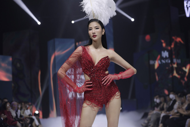 Những dư âm rực rỡ khép lại Tuần lễ Thời trang Quốc tế Việt Nam ảnh 2