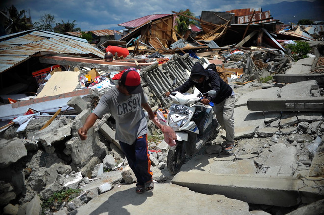 IMF quyên góp ủng hộ các nạn nhân động đất, sóng thần tại Indonesia ảnh 1