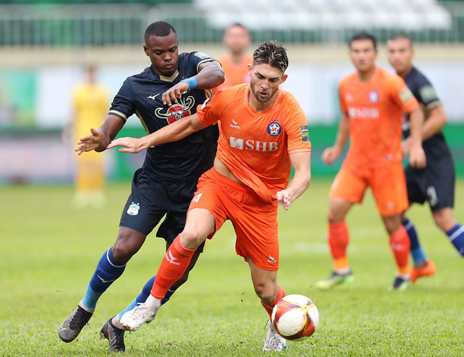 Chặng 'nước rút' V-League 2023: Hứa hẹn kịch tính và khó lường ảnh 2