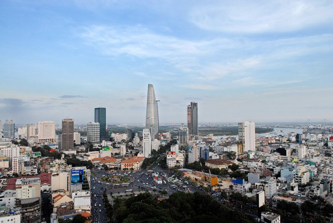 Thành phố Hồ Chí Minh, đầu tàu kinh tế của cả nước. (Ảnh minh họa. (Nguồn: TTXVN) Bài viết của TBT Nguyễn Phú Trọng về con đường đi lên CNXH ở Việt Nam ảnh 3