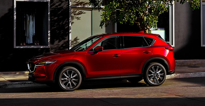 Kích cầu mua sắm, hàng loạt thương hiệu ôtô tại Việt Nam giảm giá mạnh ảnh 1