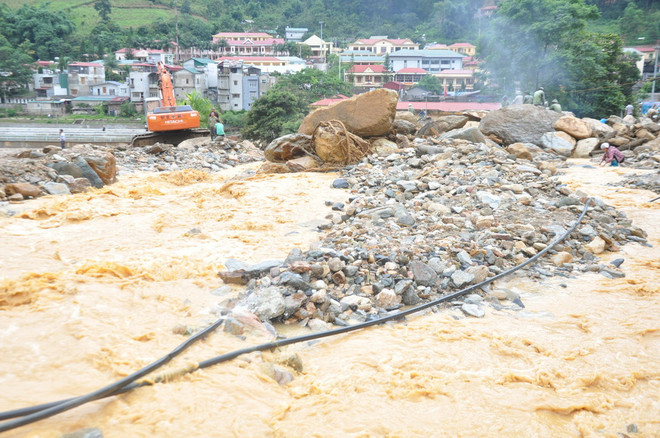 Trận lũ kinh hoàng ám ảnh người dân huyện nghèo Mù Cang Chải ảnh 2