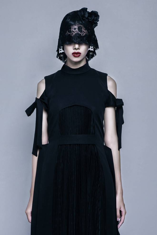 Đỗ Hà đầy ma mị và bí ẩn trong những trang phục phá cách mới ảnh 4