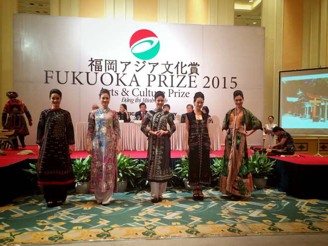 Nhà thiết kế Minh Hạnh nhận giải thưởng Fukuoka Prize 2015 ảnh 2