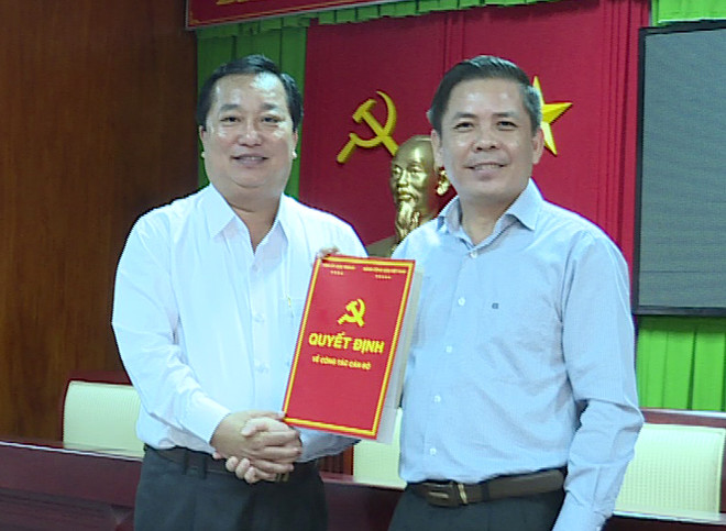 Trao quyết định chuẩn y chức vụ Phó Bí thư Tỉnh ủy Sóc Trăng ảnh 1