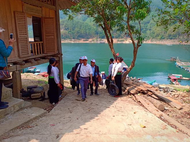 Khi người nông dân Đà Bắc ‘rũ bùn’ làm du lịch cộng đồng ảnh 1