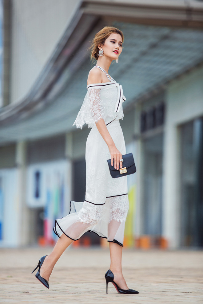 Quán quân Hương Ly đầy cá tính trong các thiết kế boho đen-trắng ảnh 5