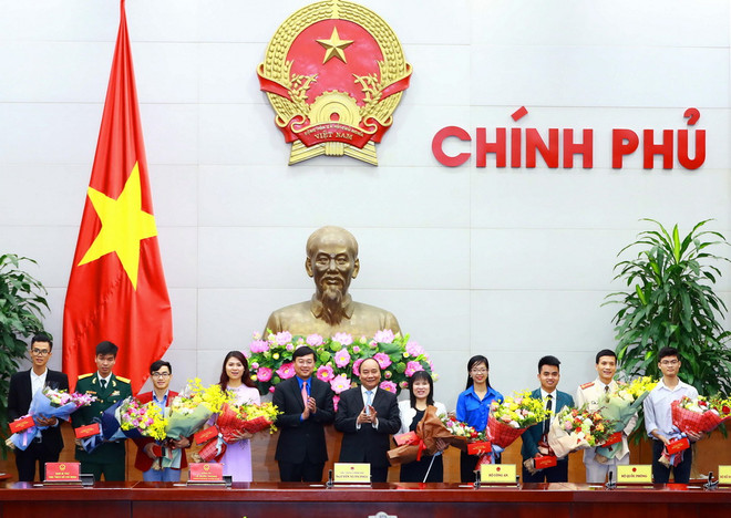 Thủ tướng tiếp các gương mặt trẻ Việt Nam tiêu biểu và triển vọng ảnh 2
