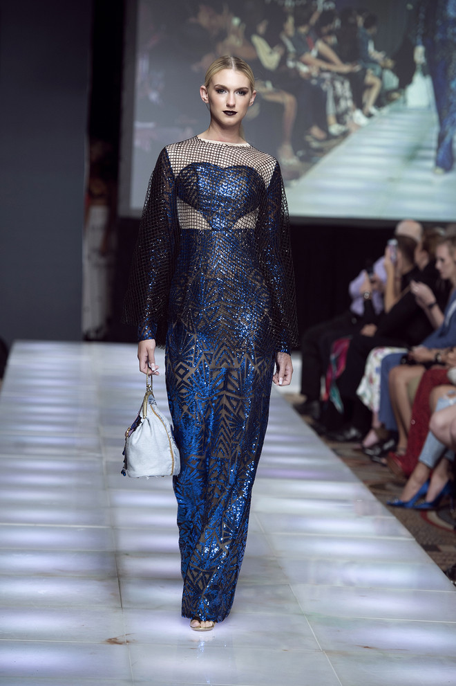 Người mẫu Việt được chọn làm vedette ở Couture Fashion Week New York ảnh 7