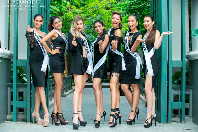 Khả Trang ‘khác biệt’ giữa dàn mẫu tại Super Model International ảnh 3