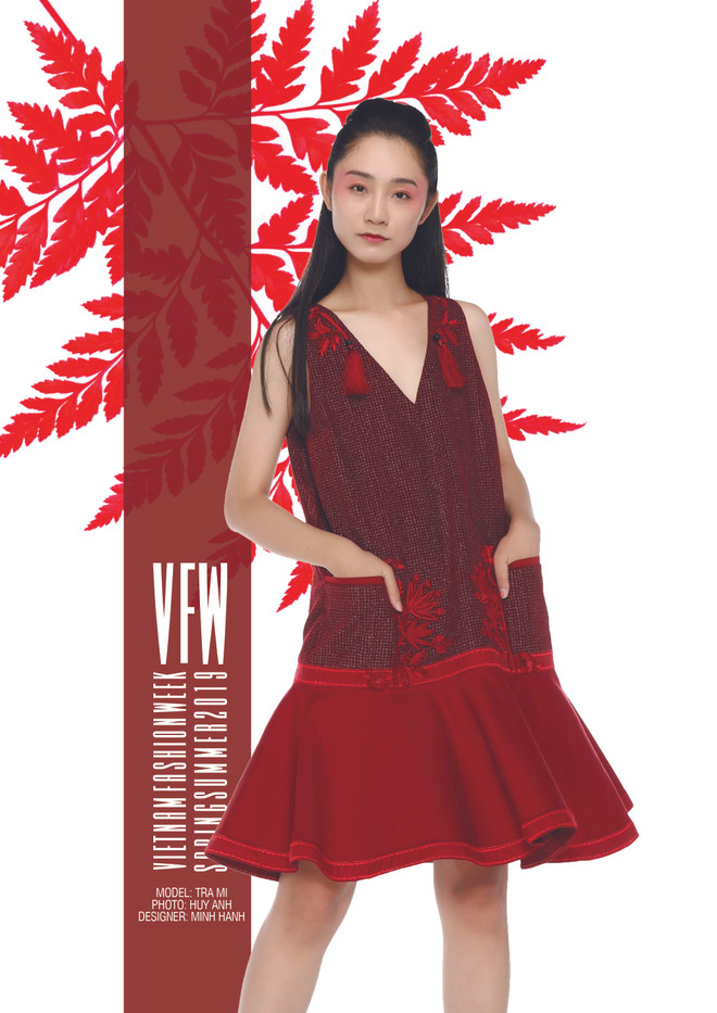 Núi Nùng - sàn catwark ngoài trời đầu tiên của làng thời trang Việt ảnh 2