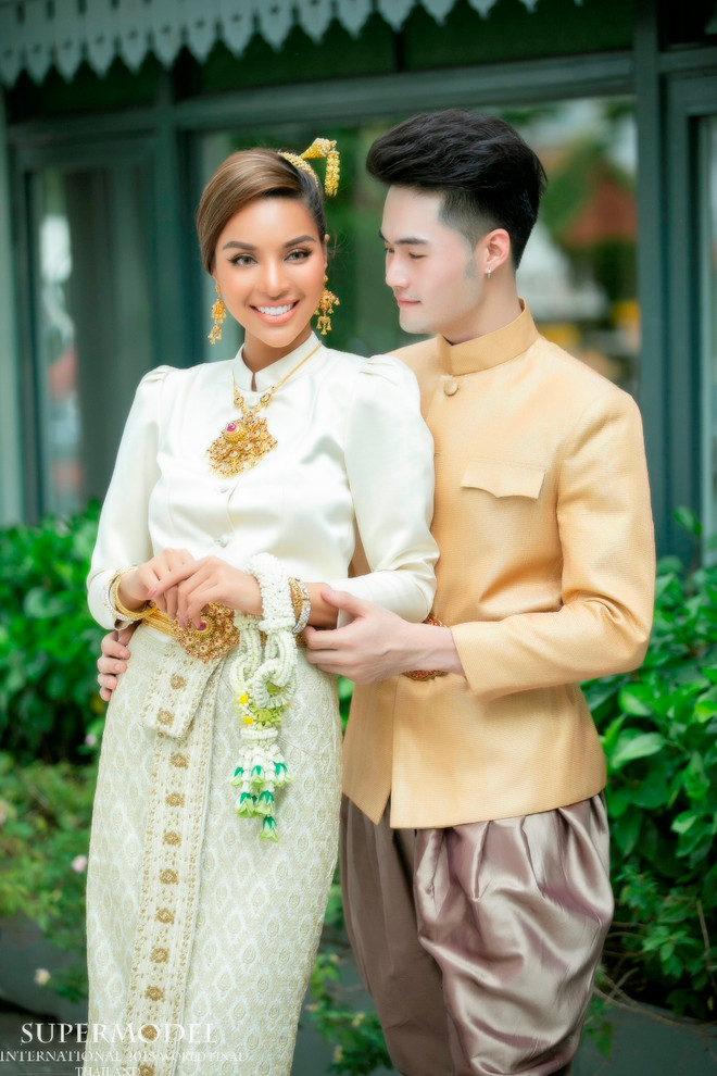 Khả Trang ‘khác biệt’ giữa dàn mẫu tại Super Model International ảnh 17