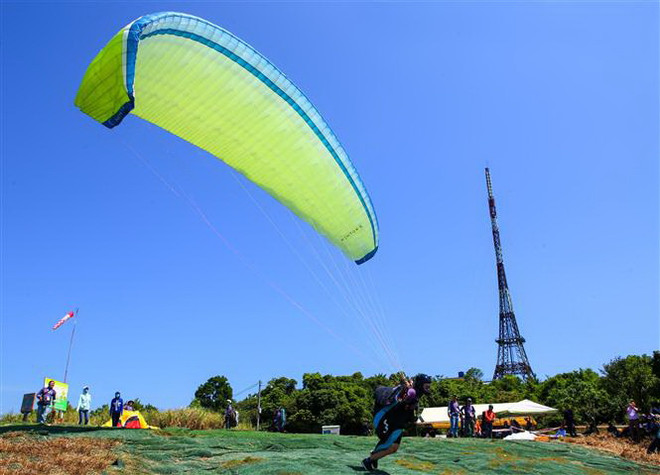 Giải vô địch dù lượn: Đà Nẵng nhất đồng đội và cá nhân nam ảnh 1