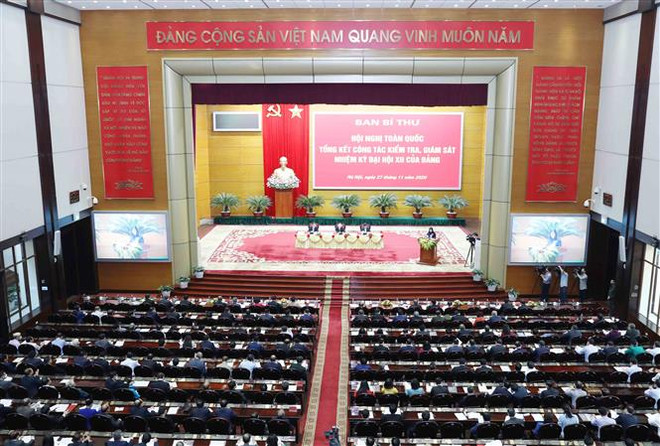 Toàn cảnh Hội nghị. (Ảnh: Phương Hoa/TTXVN) Tăng cường kiểm tra các tổ chức đảng, đảng viên ở cấp huyện và cơ sở ảnh 1