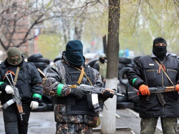 Ukraine đưa quân đến các "điểm nóng" ở miền Đông ảnh 1