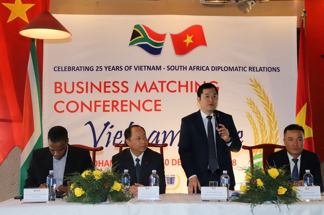 Phó Cục trưởng Cục Xuất nhập khẩu Bộ Công Thương Việt Nam, Trưởng đoàn xúc tiến thương mại Trần Quốc Toản phát biểu tại hội thảo 'Xúc tiến xuất khẩu gạo Việt Nam.' (Ảnh: Trương Phi Hùng/TTXVN) Nam Phi - cửa ngõ để gạo Việt Nam thâm nhập thị trường châu Phi ảnh 1