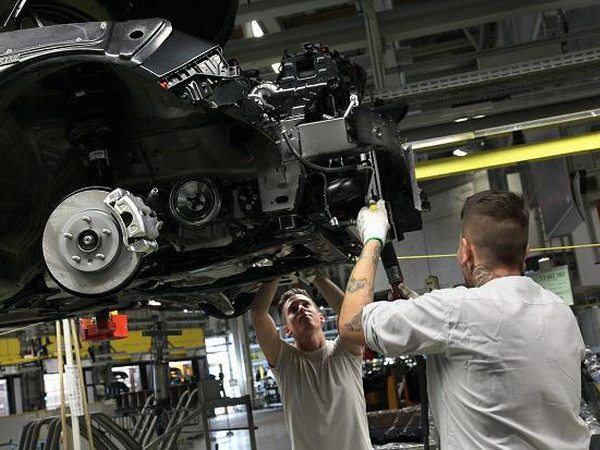 Kinh tế Eurozone: Những đốm sáng ở cuối đường hầm ảnh 1