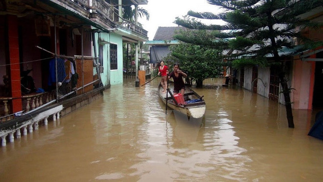 Hoa Kỳ viện trợ 1 triệu USD giúp Việt Nam khắc phục hậu quả bão số 12 ảnh 1