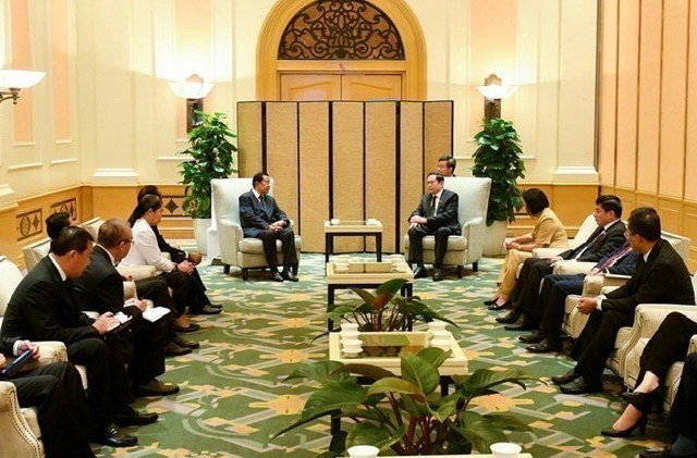 Chủ tịch Quốc hội Trần Thanh Mẫn tiếp Chủ tịch Thượng viện Campuchia Samdech Techo Hun Sen. (Ảnh: TTXVN) ttxvn_ong tran thanh man 2.jpg