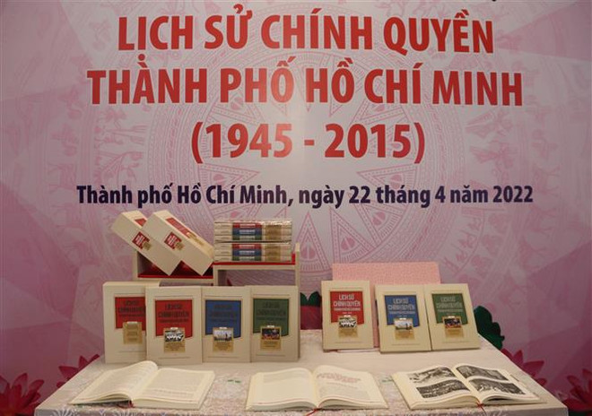 Phát hành sách về lịch sử chính quyền Thành phố Hồ Chí Minh ảnh 1